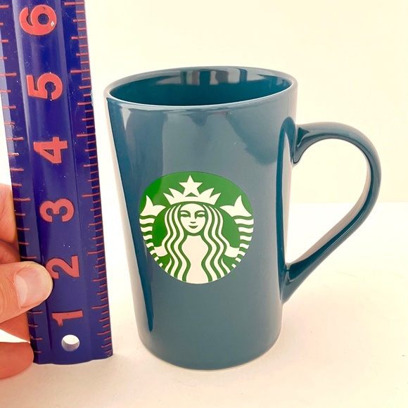 Starbucks Blue 11oz 2020 Coffee Mug
Microwave And Dishwasher Safe - Picture 5 of 11
